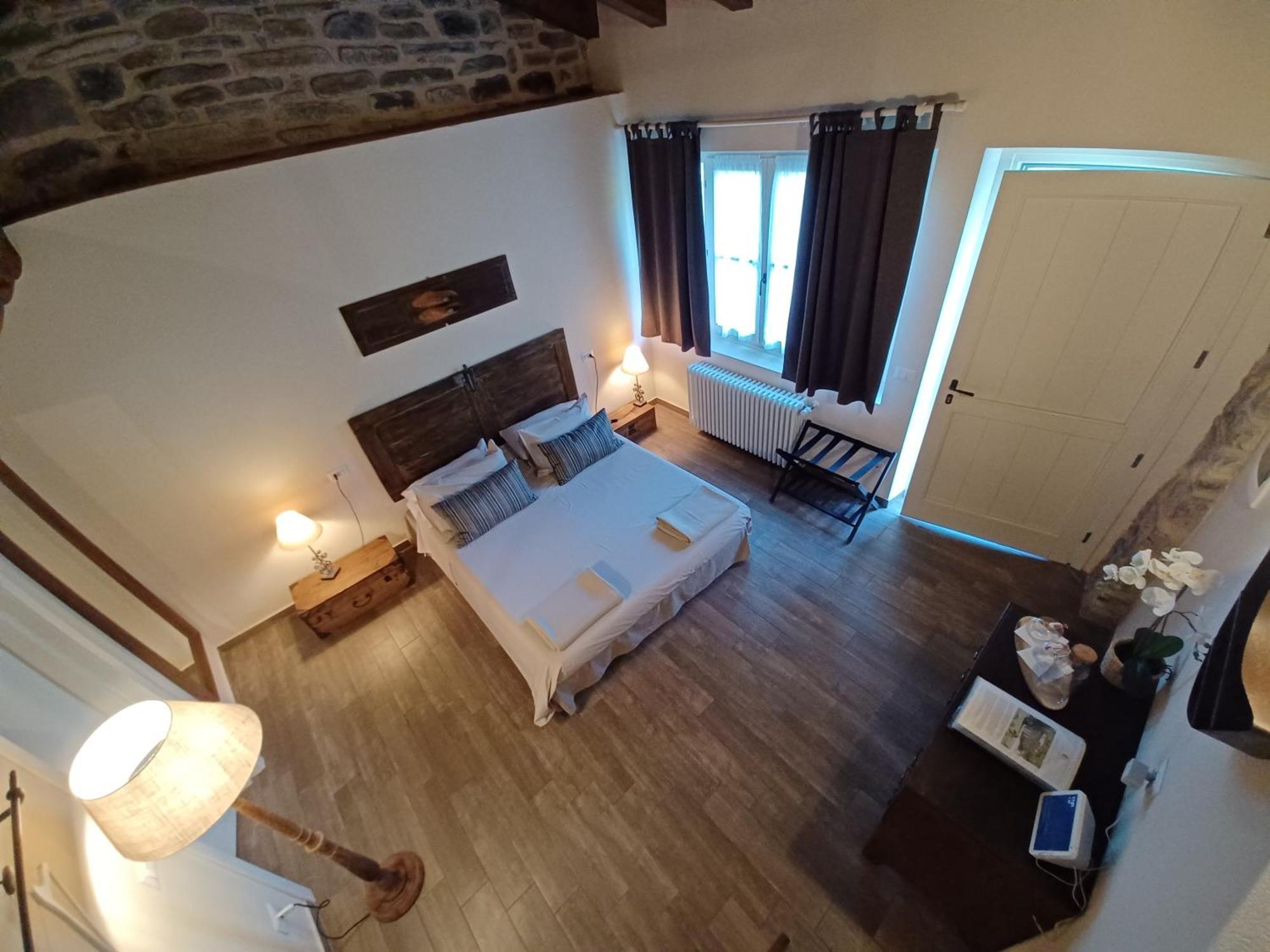 Country-Chic B&B "Il Pozzo E La Macina" Bardi Kültér fotó